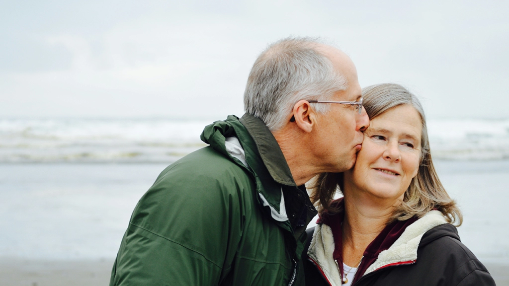 An elderly couple from Etobicoke looking to retire in Etobicoke.